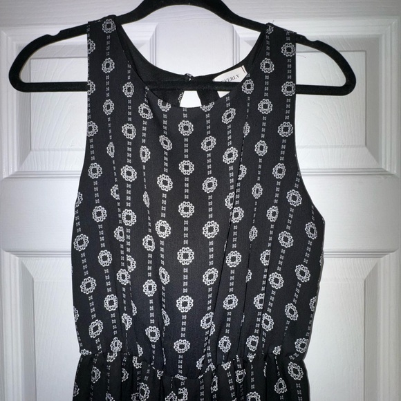 Everly black and white print jumper - Picture 2 of 5